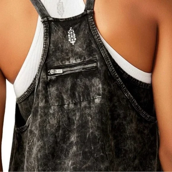 Free People Hot Shot Mini Dress in Acid Wash Black NWOT XS Small Medium - Picture 5 of 12